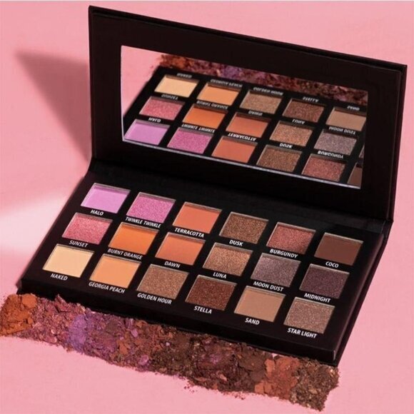 KAB COSMETICS DAY + NIGHT Eyeshadow Palette Cruelty Free‎ - Picture 1 of 2